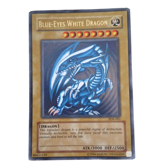 Blue-Eyes White Dragon SDK-001 1st Edition Ultra Rare Yu-Gi-Oh! Starter Deck Kai - Picture 1 of 9